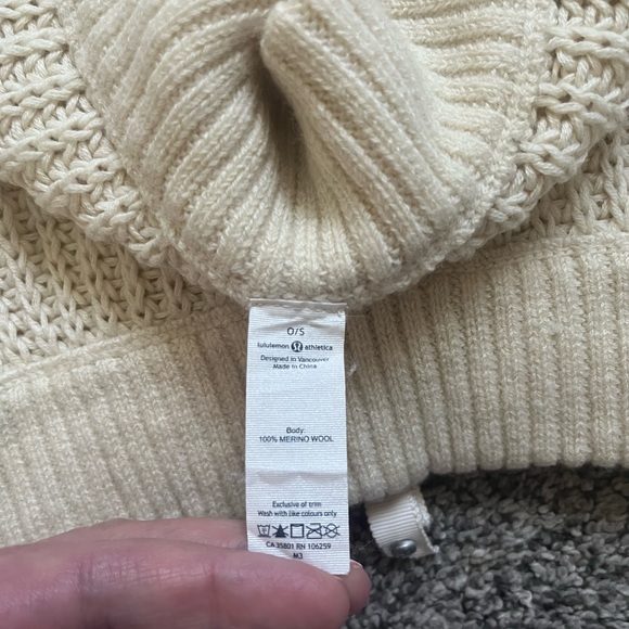 Lululemon Wool Be Cozy Snood - Picture 2 of 8